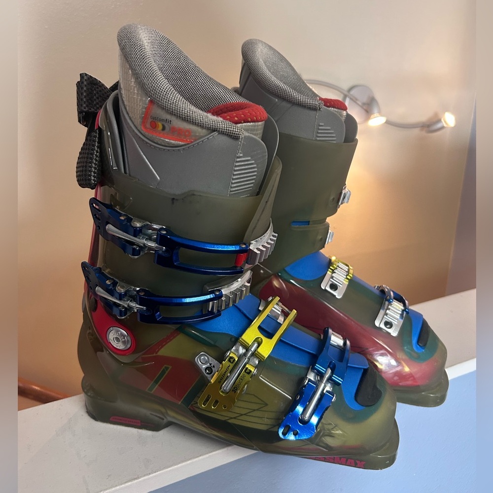Salomon Green and Blue Outdoor Games